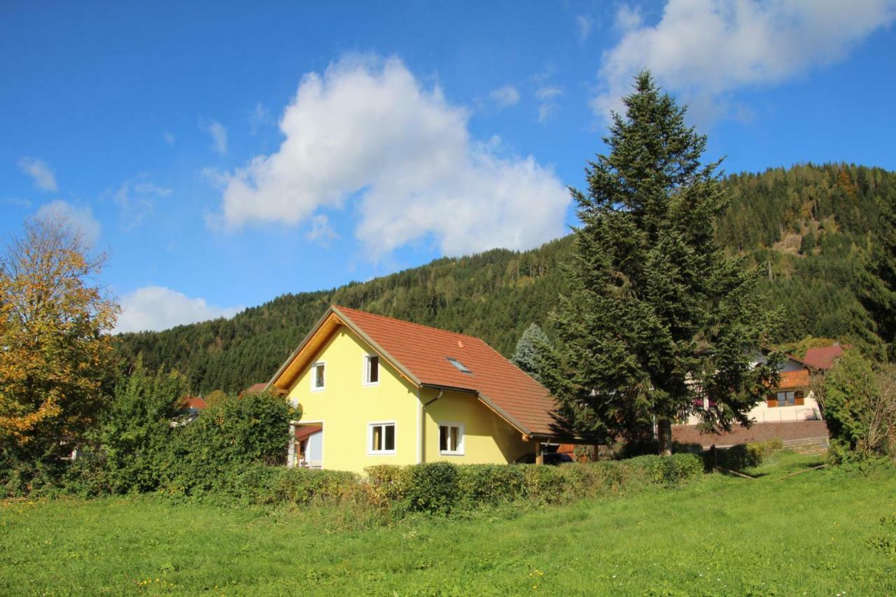 Narrenhaus Villa Fohnsdorf Exterior foto